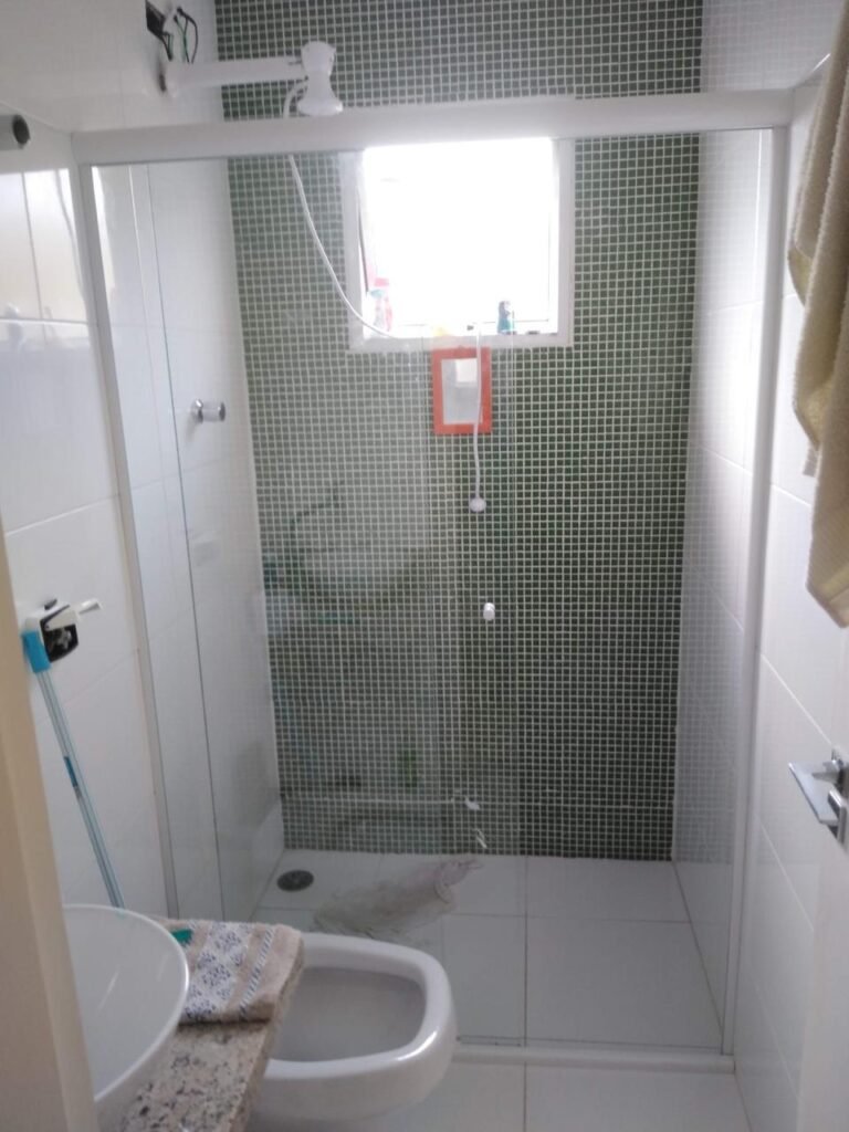 Cobertura de vidro fumê para garagem residencial — IGA Vidros São Paulo